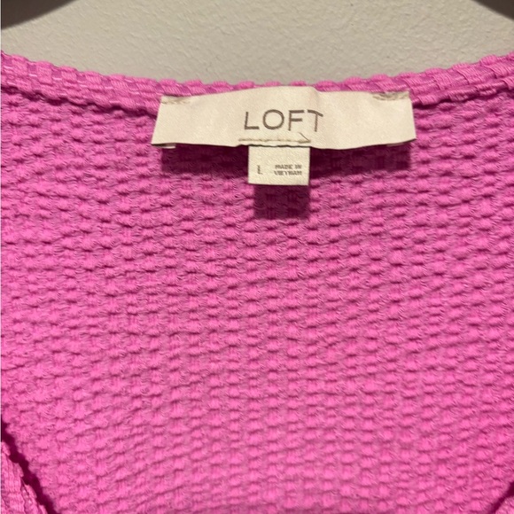 Women's Loft Short Sleeve Puff Top. Color is fuschia. Worn 1x. Size Large - Picture 7 of 12